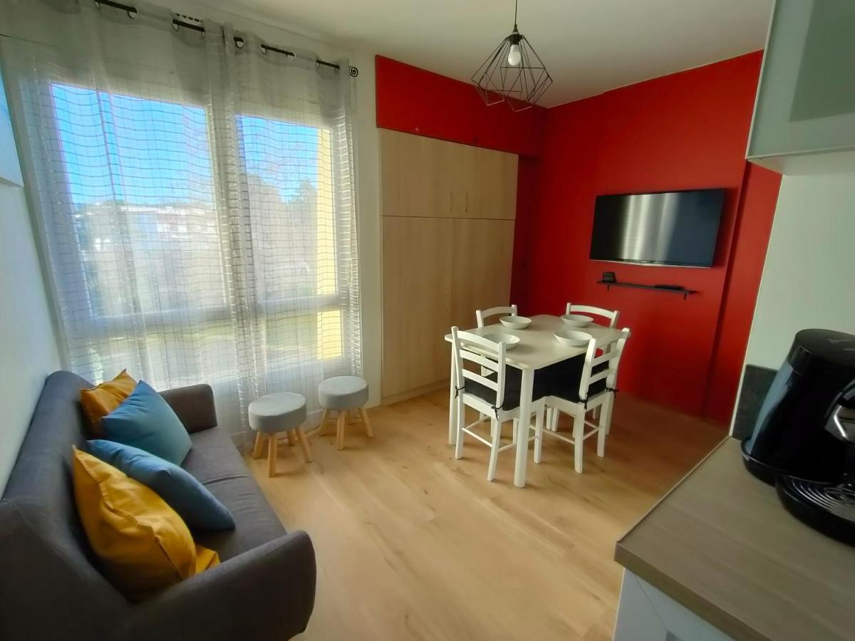 Bel Appartement Au Bord De L'Ocean Saint-Jean-de-Monts Bagian luar foto